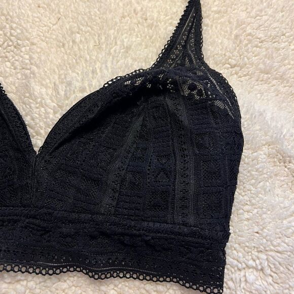 Aerie Bralette  - Picture 2 of 6